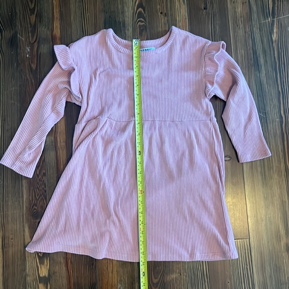 Old Navy dresses size 6-7. Selling together. - Picture 2 of 4